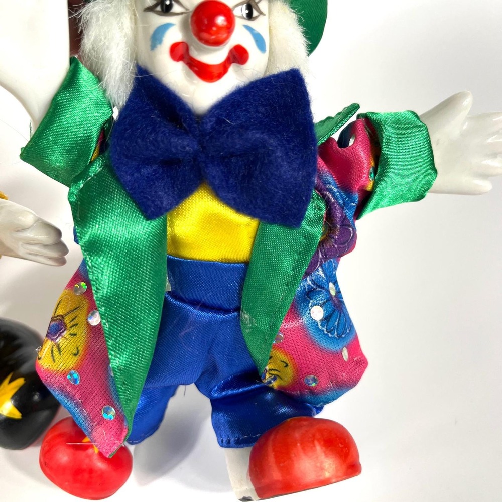 Vtg Psychedelic Floral Clown Doll Porcelain Colorful Sequin Posable Whimsy NWOT - Picture 6 of 8